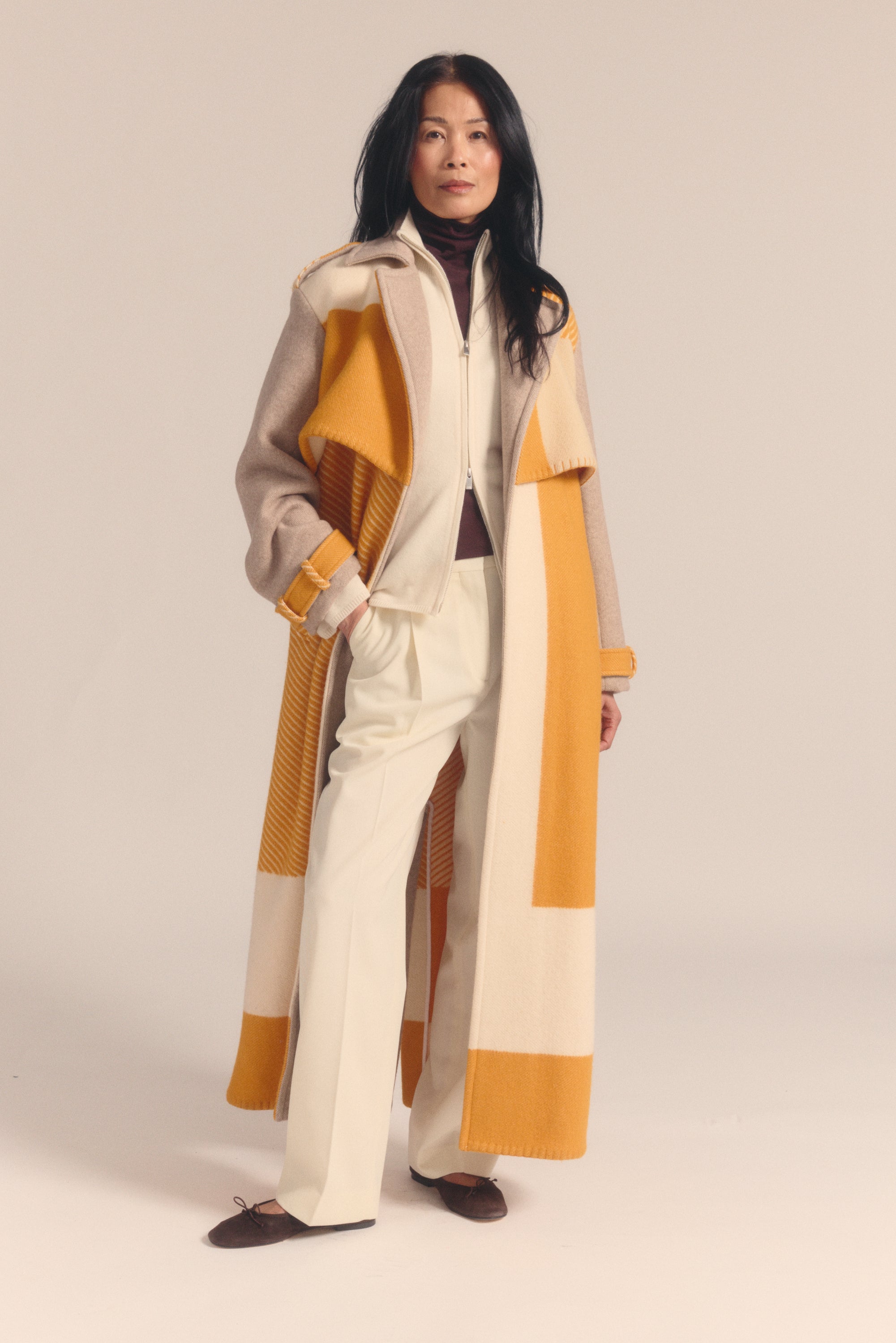 リリー　今季完売色　ENFOLD CIRCLE MODS-COAT 60s Lilli Ann Cream Wool Swing Coat. Dramatic Vintage Pea Coat